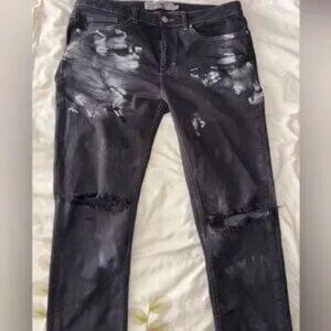 NWOT men’s rare blackish top man London jeans 30wX32ins beautifully designed